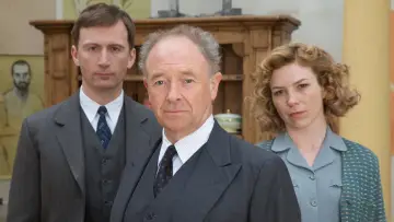 Задник к сериалу "Война Фойла" #1323617