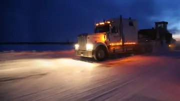 Задник к сериалу "Ice Road Truckers" #1444774