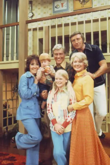 Постер к сериалу "The New Dick Van Dyke Show" #1663100