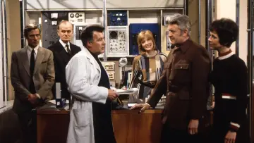 Задник к сериалу "Дозор смерти" #1747497