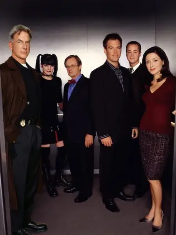 Постер к сериалу "Морская полиция: Спецотдел" #1232658