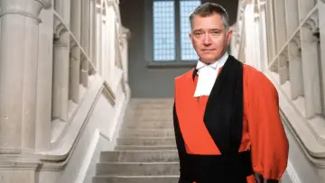 Задник к сериалу "Судья Джон Дид" #1684731