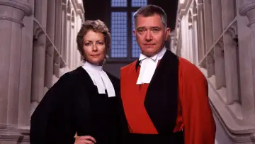 Задник к сериалу "Судья Джон Дид" #1684741