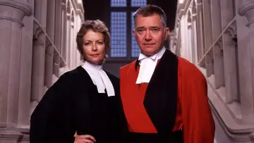 Задник к сериалу "Судья Джон Дид" #1684742