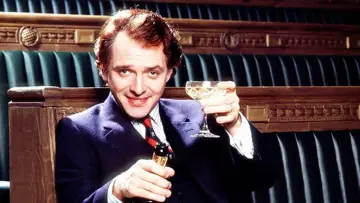 Задник к сериалу "The New Statesman" #1593053