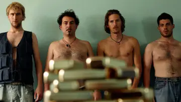 Задник к сериалу "Banged Up Abroad" #1445625