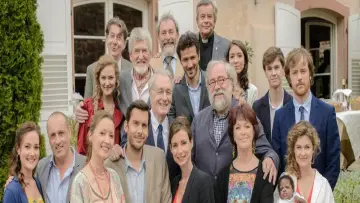 Задник к сериалу "Замечательная семья" #1864366