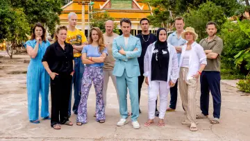 Задник к сериалу "Кто крот?" #1437041