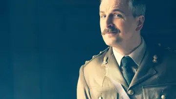 Задник к сериалу "Призраки" #1389999