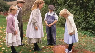 Задник к сериалу "Дорога в Эйвонли" #1423657