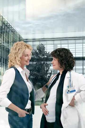 Постер к сериалу "Madres: amor y vida" #1596228