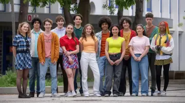 Задник к сериалу "ASKIP, le collège se la raconte" #1537126