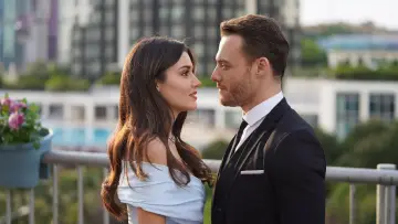 Задник к сериалу "Постучись в мою дверь" #1344601