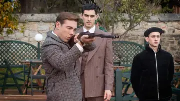 Задник к сериалу "Кто-то должен умереть" #1468215