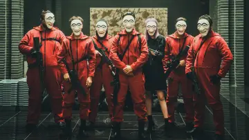 Задник к сериалу "Бумажный дом: Корея" #1460992