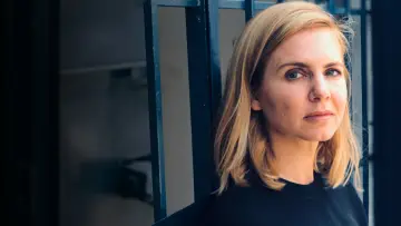 Задник к сериалу "Контрабанда с Марианной ван Зеллер" #1555818