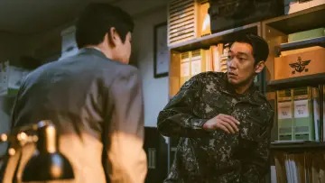 Задник к сериалу "Охотник за дезертирами" #1398574