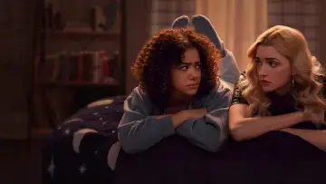 Задник к сериалу "Джинни и Джорджия" #1347453