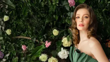 Задник к сериалу "Девушка за стеклом" #1405975