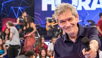Поздний час постер
