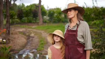 Задник к сериалу "Потерянные цветы Элис Харт" #1809899