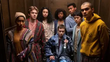 Задник к сериалу "Клуб полуночников" #1469776