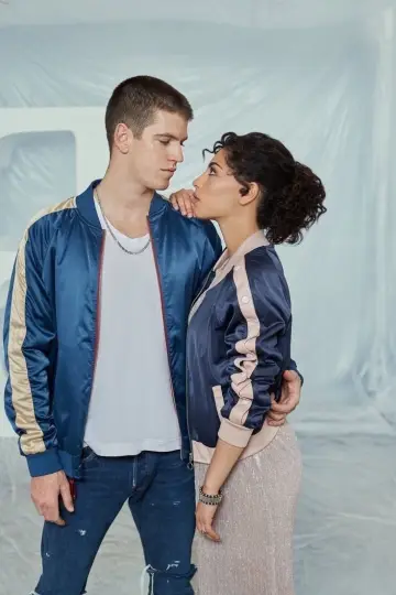 Постер к сериалу "Элита: короткие истории. Надя и Гусман" #1466154