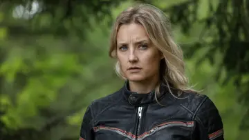 Задник к сериалу "Фурия" #1823437