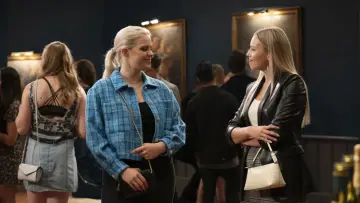 Задник к сериалу "Сексуальная жизнь студенток" #1340436