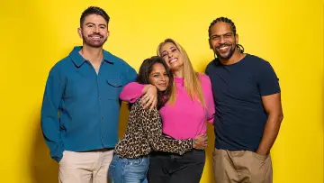 Задник к сериалу "Sort Your Life Out" #1608372