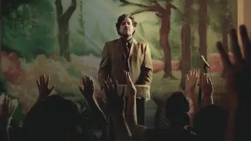 Задник к сериалу "Проклятый святой" #1423463