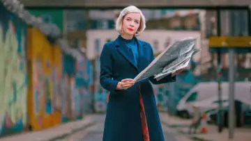 Задник к сериалу "Lucy Worsley Investigates" #1849384