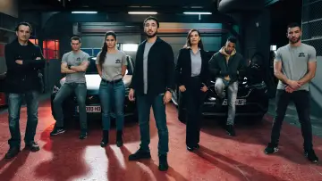 Задник к сериалу "Спецназ Версаля" #1492410