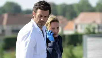 Задник к сериалу "Vise le cœur" #1673861