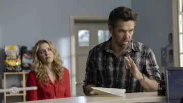 Задник к сериалу "Колин из бухгалтерии" #1225196
