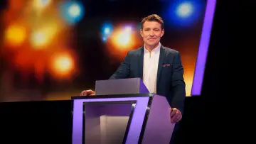 Задник к сериалу "Tipping Point: Lucky Stars" #1548218