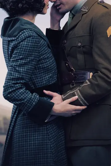 Постер к сериалу "Чужестранка: Кровь от крови моей" #1337196
