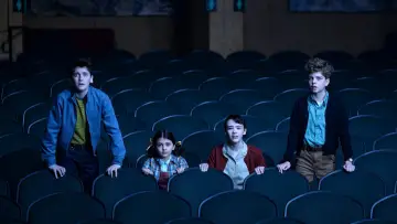 Задник к сериалу "Оно: Добро пожаловать в Дерри" #1288510