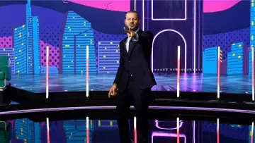 Stasera c’è Cattelan su Raidue постер