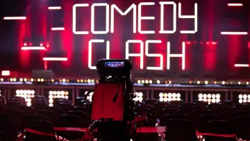 Задник к сериалу "Comedy Clash" #1399074
