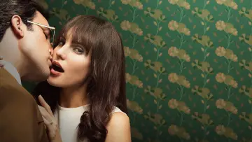 Задник к сериалу "Выходки плохой девочки" #1673168