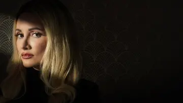 Задник к сериалу "Убийства в мире «Playboy»" #1509329