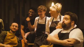Задник к сериалу "Точка кипения" #1609717