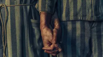 Задник к сериалу "Татуировщик из Освенцима" #1849904