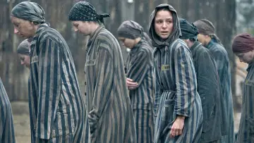 Задник к сериалу "Татуировщик из Освенцима" #1849923