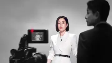 Задник к сериалу "Королева новостей" #1478997