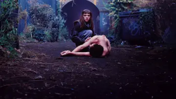 Задник к сериалу "Тела" #1466673