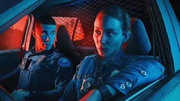 Задник к сериалу "На вызове" #1431989