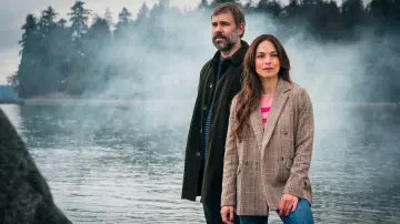 Задник к сериалу "Убийство в маленьком городке" #1382531