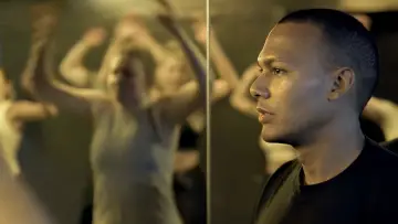 Задник к сериалу "Conbody vs Everybody" #1555186